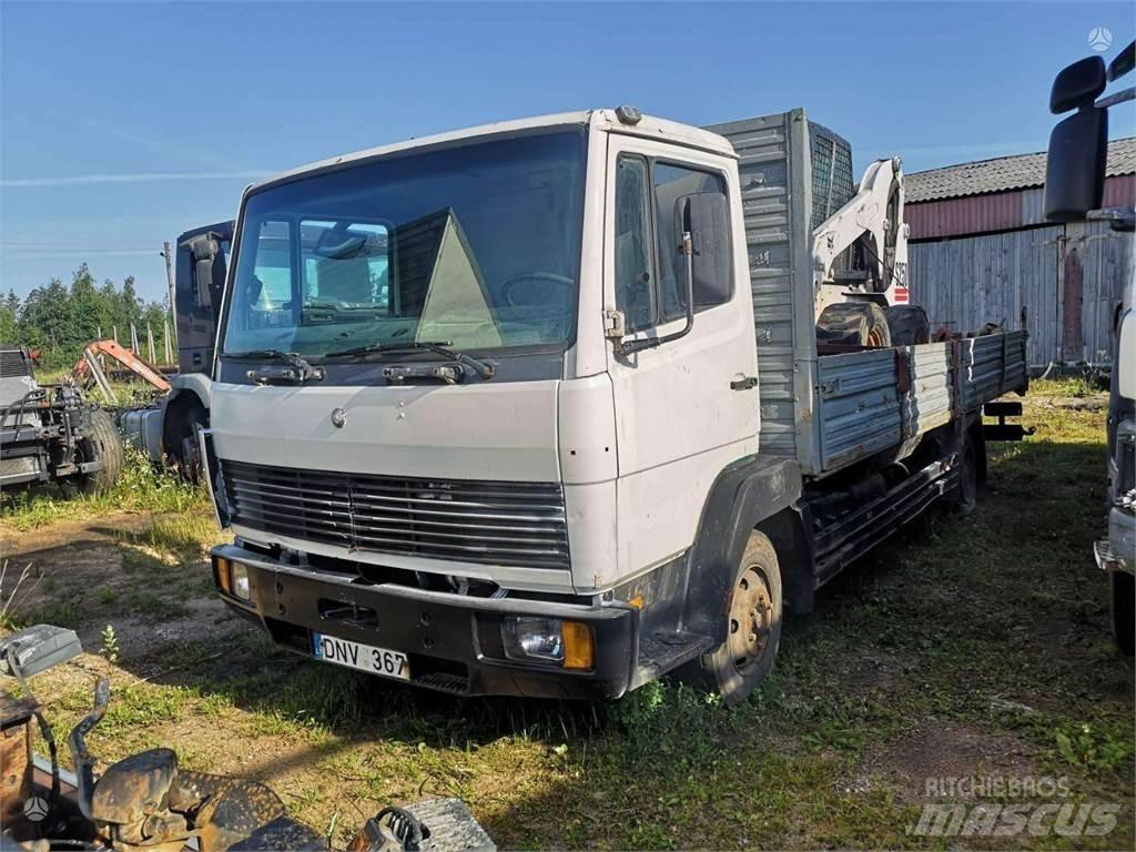 Mercedes-Benz 809 平板式/側卸式卡車