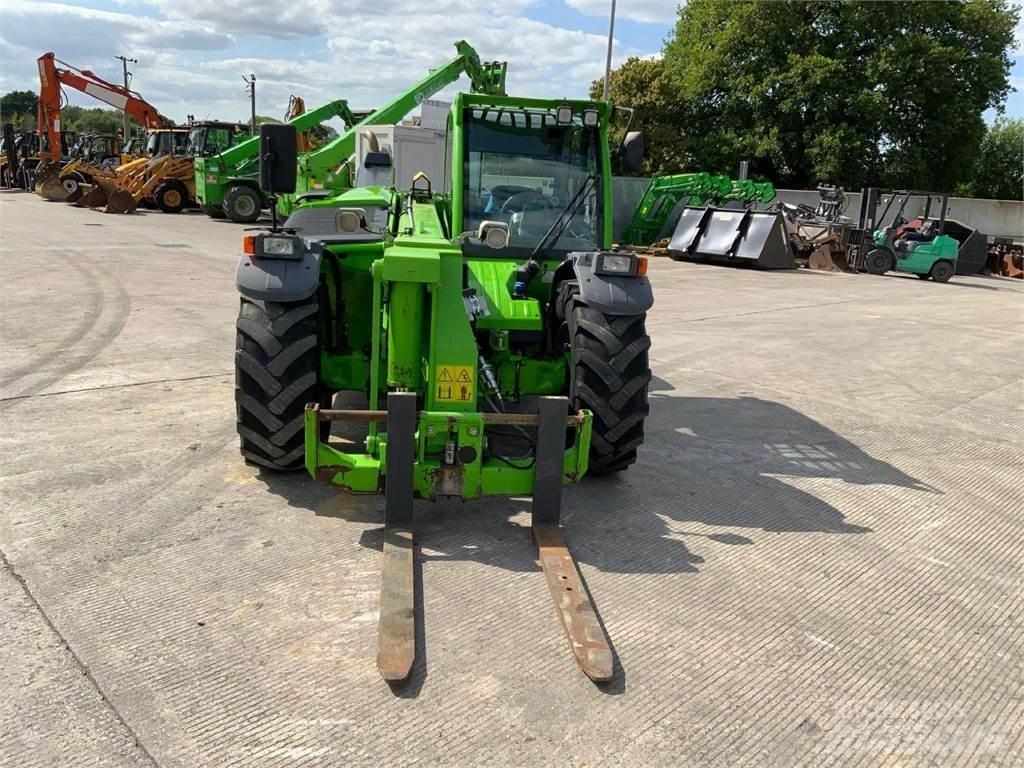 Merlo TF33.7 前端裝載機和挖掘機