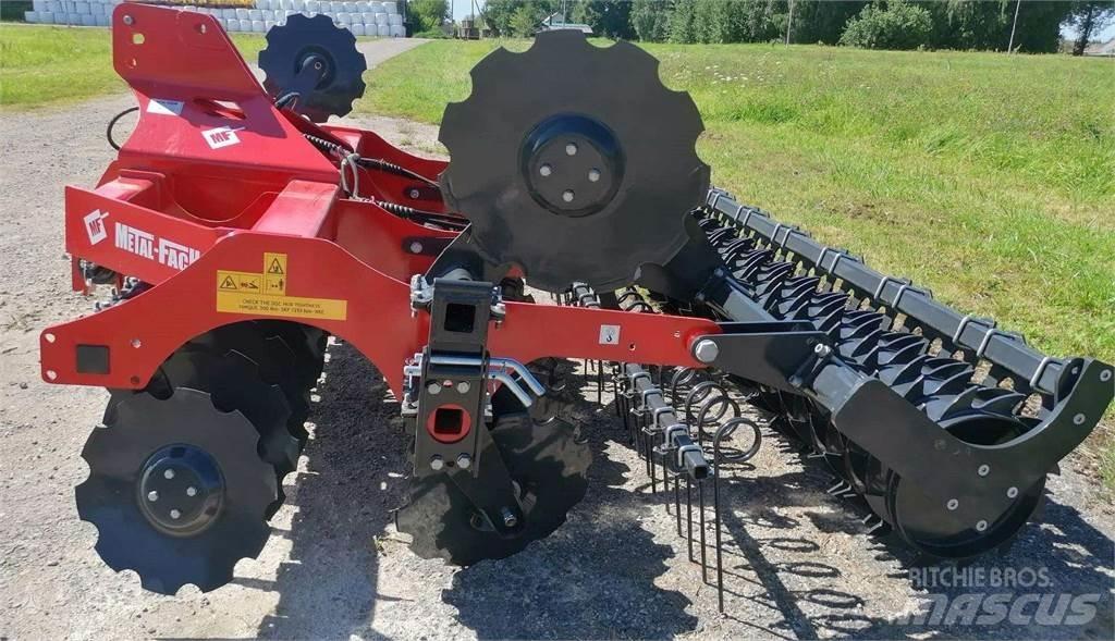 Metal-Fach U 740 中耕管理機