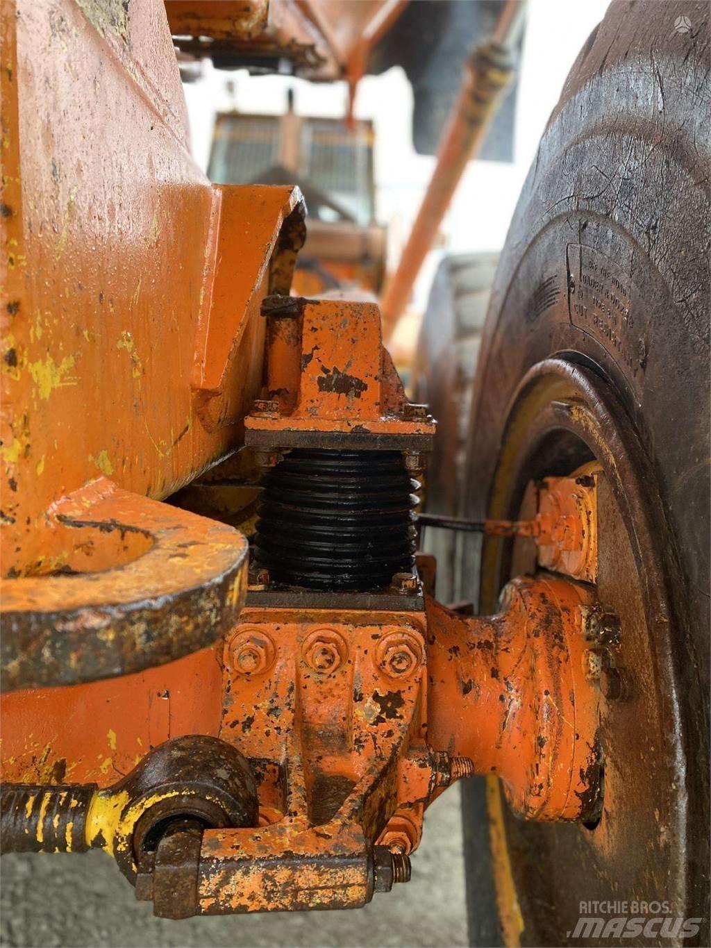 Volvo A25C , Nr.1 鉸接式起吊車