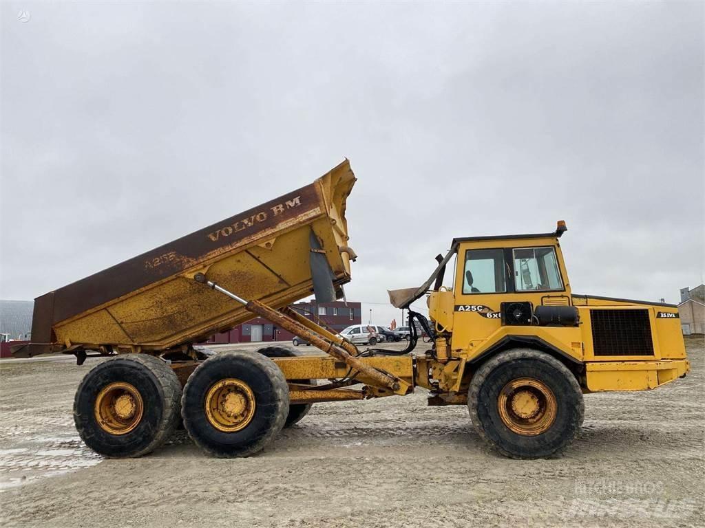 Volvo A25C , Nr.2 鉸接式起吊車