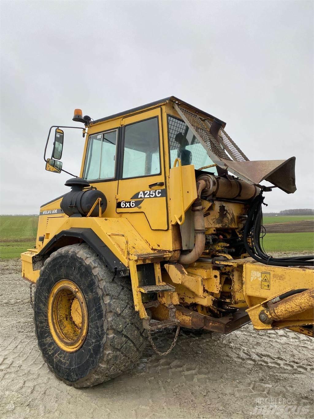 Volvo A25C , Nr.2 鉸接式起吊車
