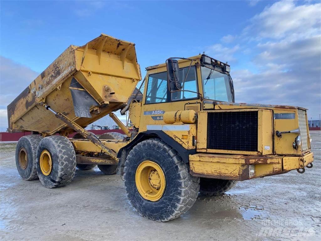 Volvo A25C , Nr.4 鉸接式起吊車