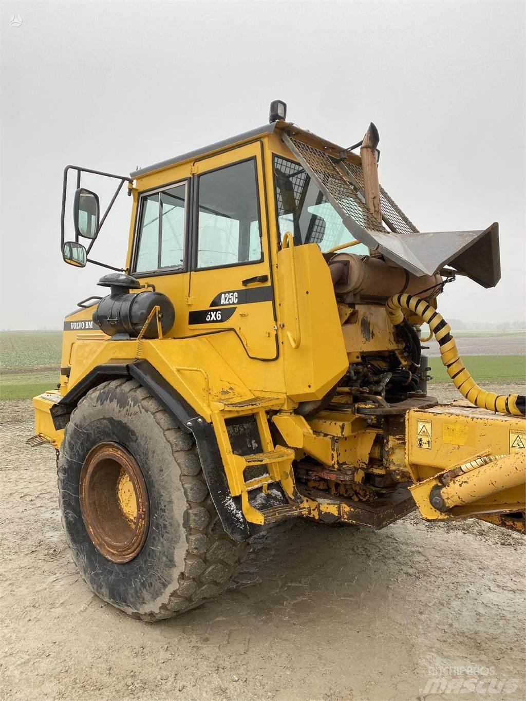 Volvo A25C , Nr.7 鉸接式起吊車