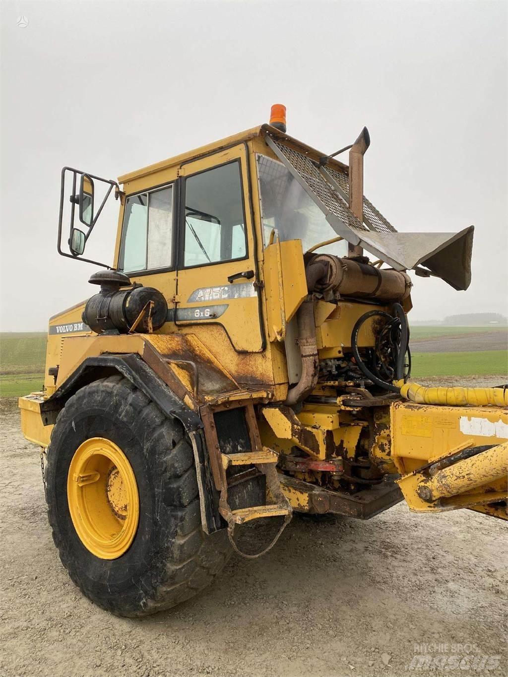 Volvo A25C , Nr.8 鉸接式起吊車