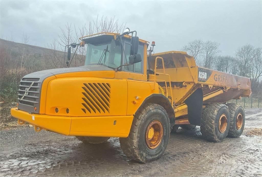 Volvo A25D 鉸接式起吊車