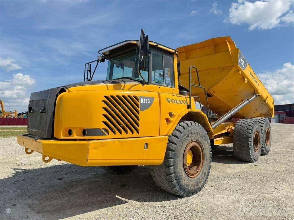Volvo A25D 鉸接式起吊車