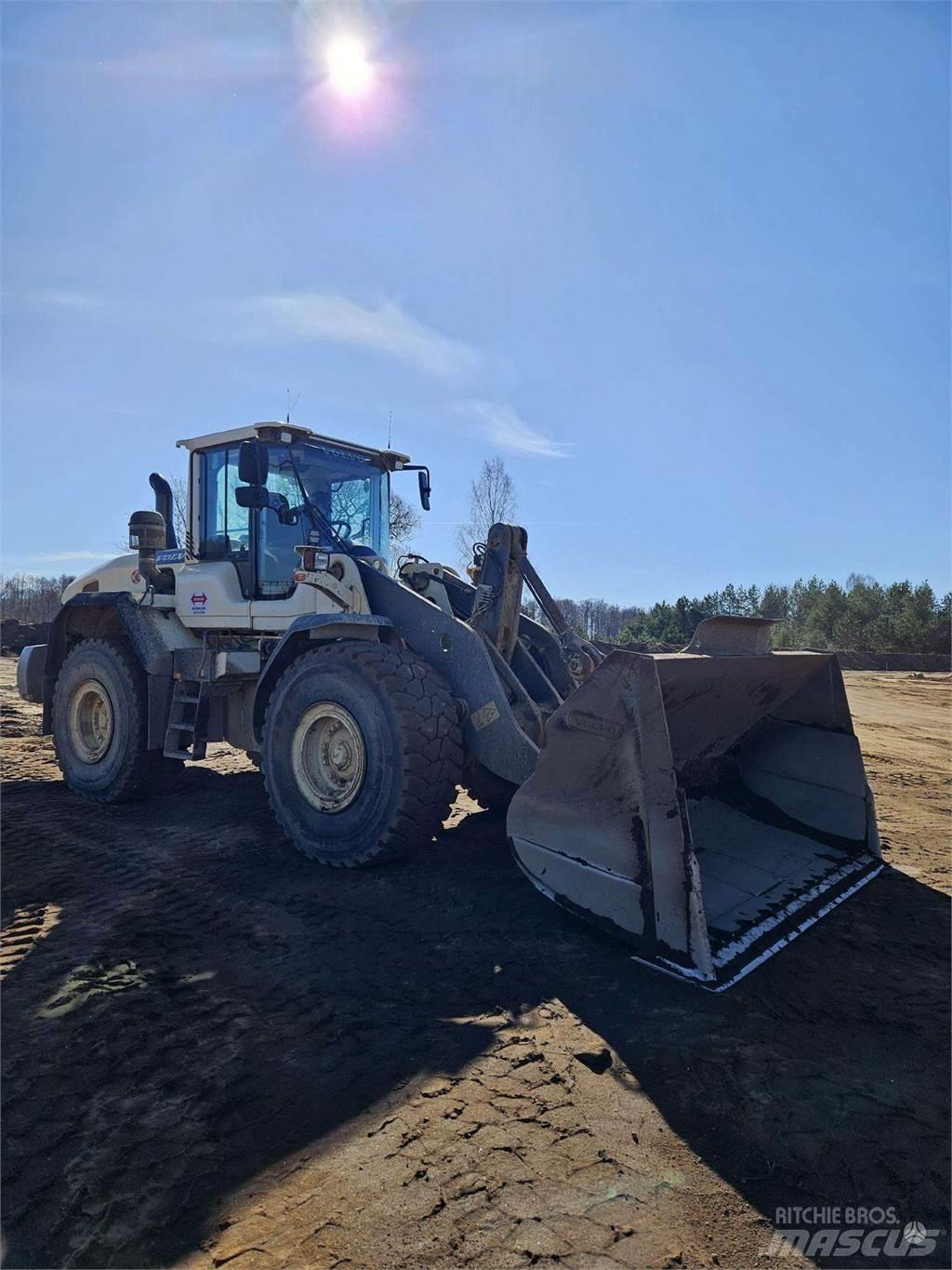 Volvo L120G 輪胎式裝載機