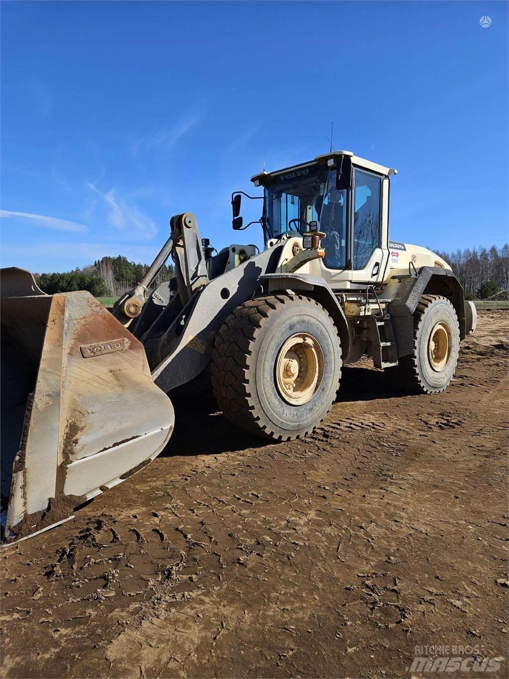 Volvo L120G 輪胎式裝載機