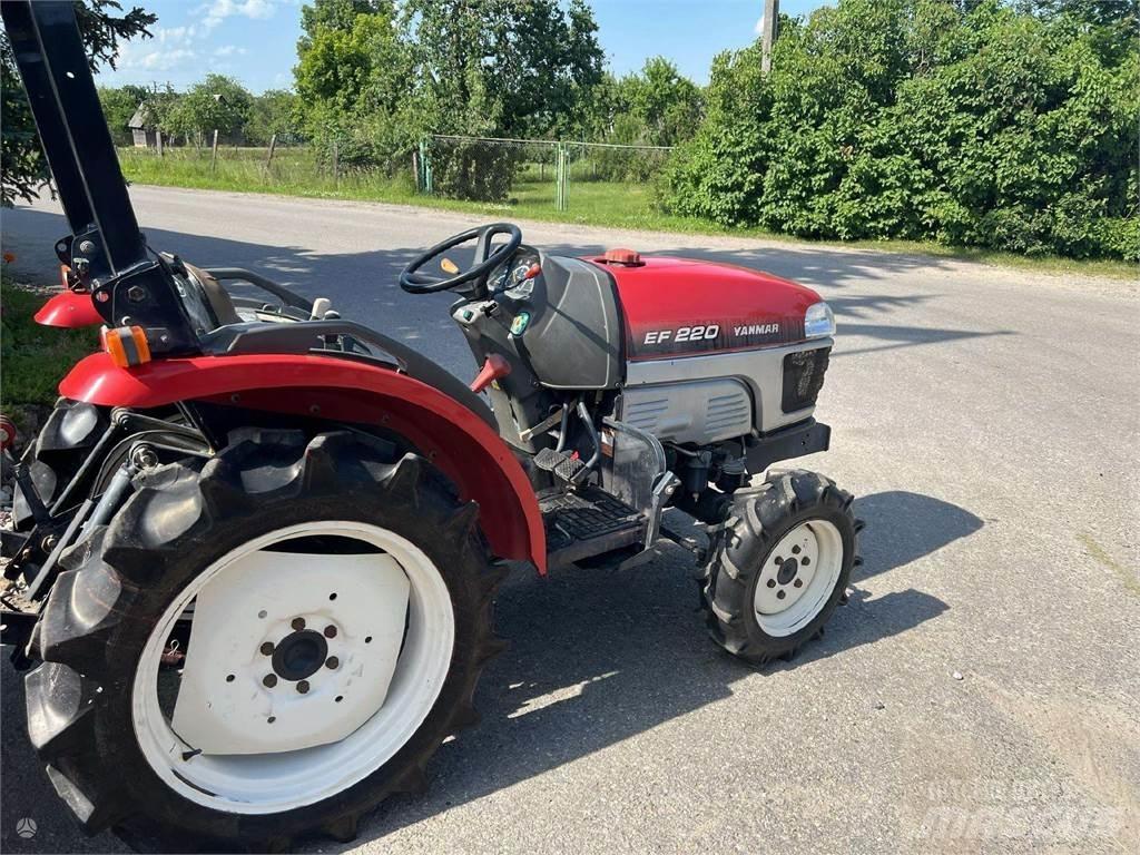 Yanmar EF 220 曳引機