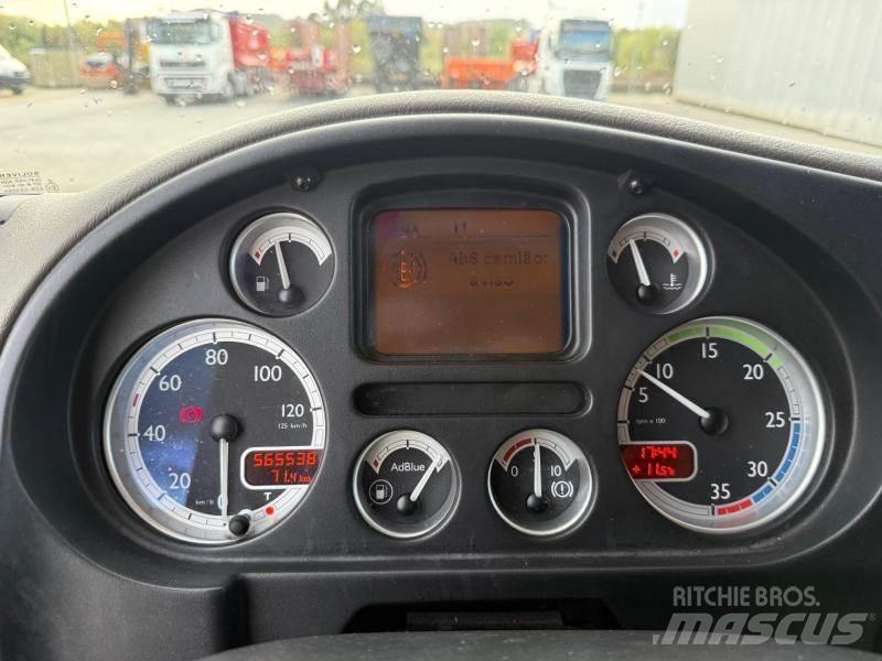 DAF LF45 220 篷布卡車