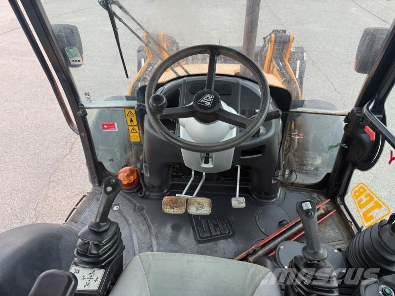 JCB 3 CX 反鏟裝載機