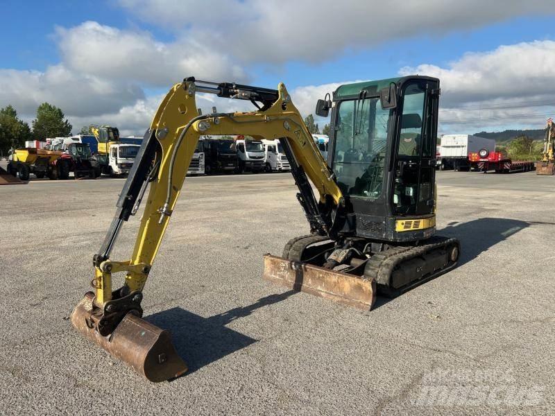 Yanmar ViO33 小型挖土機/掘鑿機<7t(小型挖掘機)