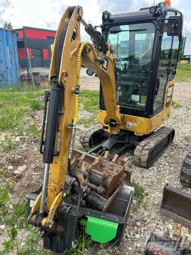 CAT 301.6 小型挖土機/掘鑿機<7t(小型挖掘機)