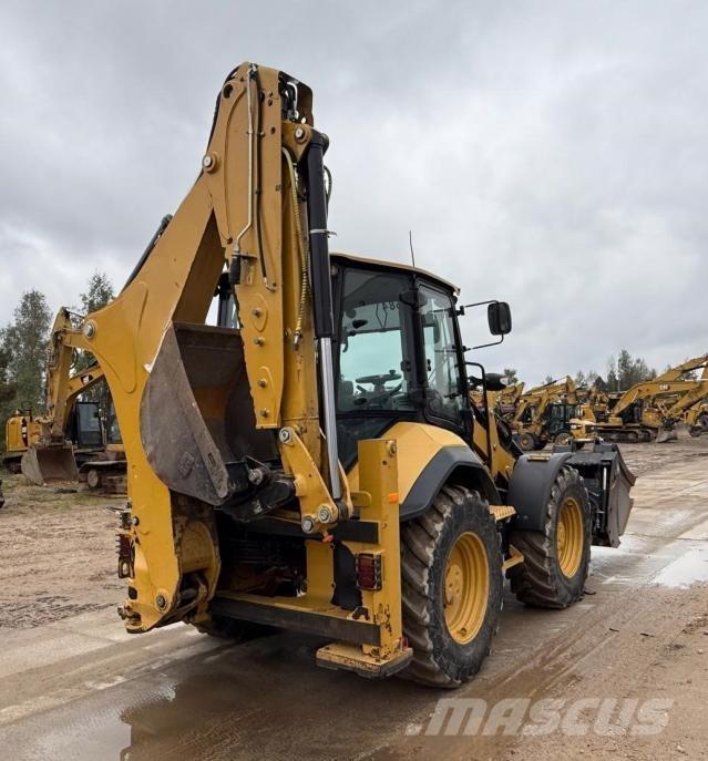 CAT 444 反鏟裝載機