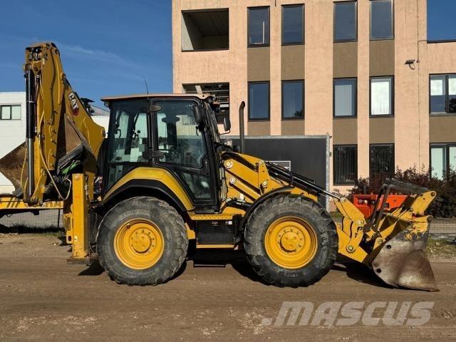 CAT 444 反鏟裝載機