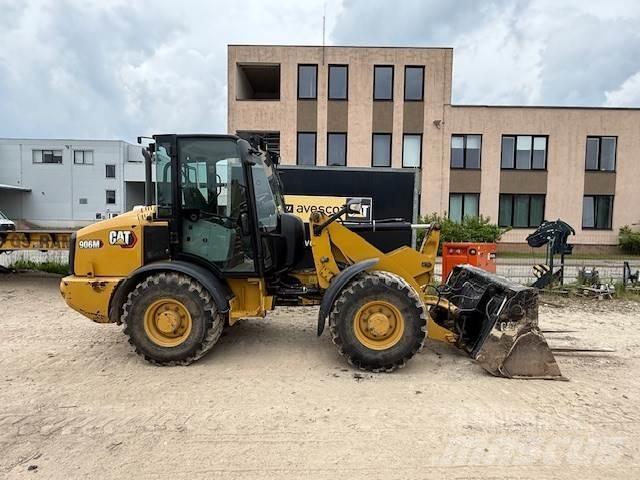 CAT 906 輪胎式裝載機