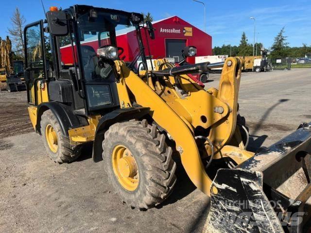 CAT 906 輪胎式裝載機