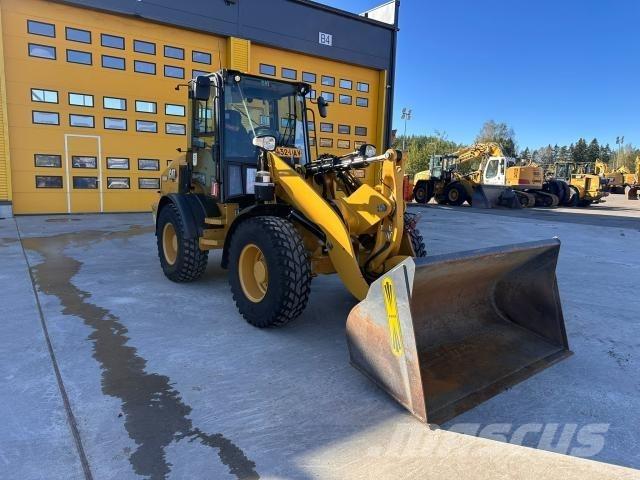 CAT 908M 輪胎式裝載機