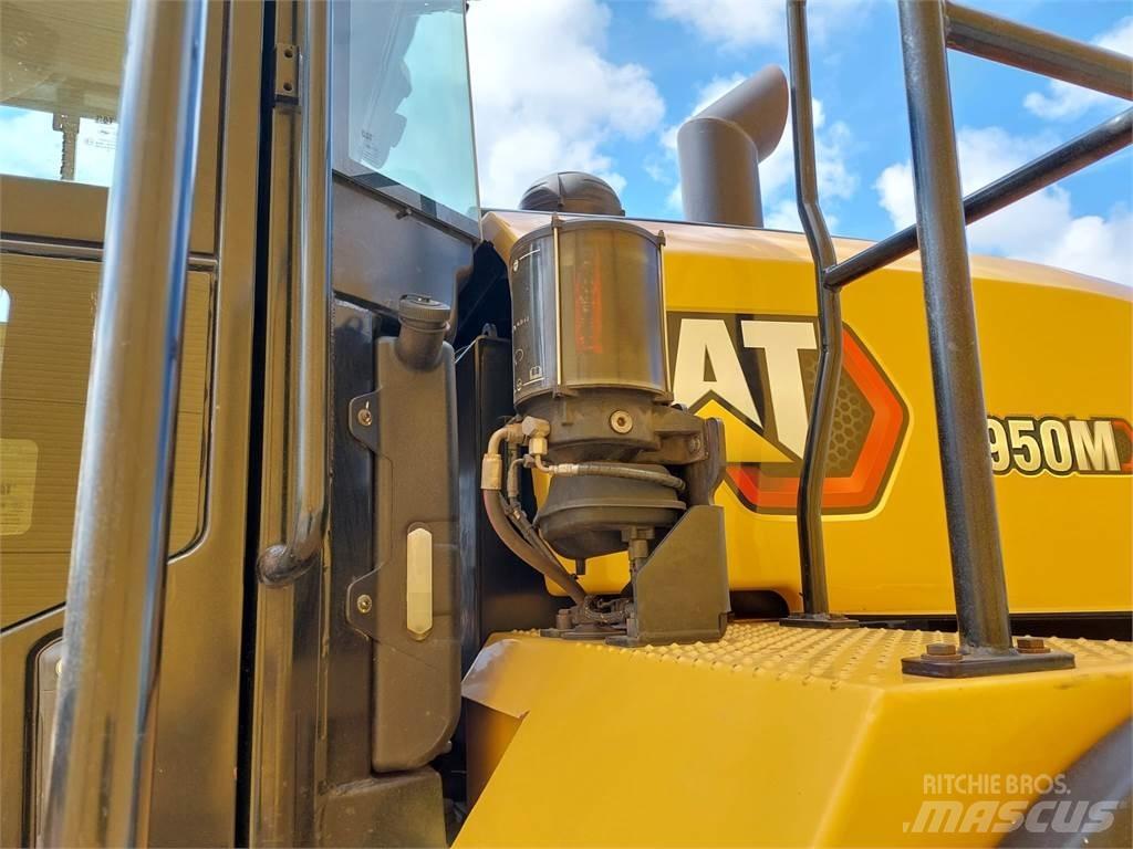 CAT 950M 輪胎式裝載機