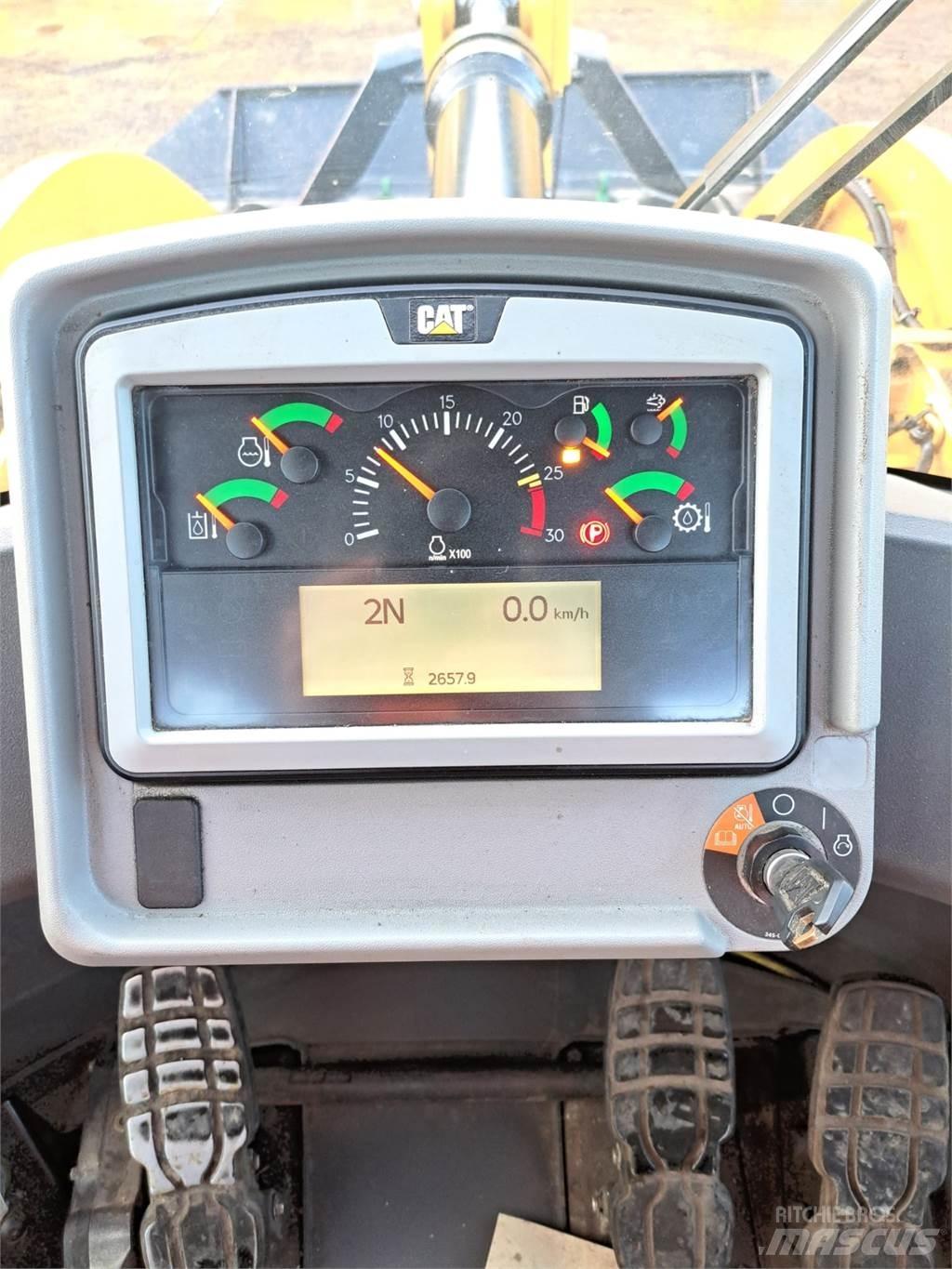 CAT 950M 輪胎式裝載機