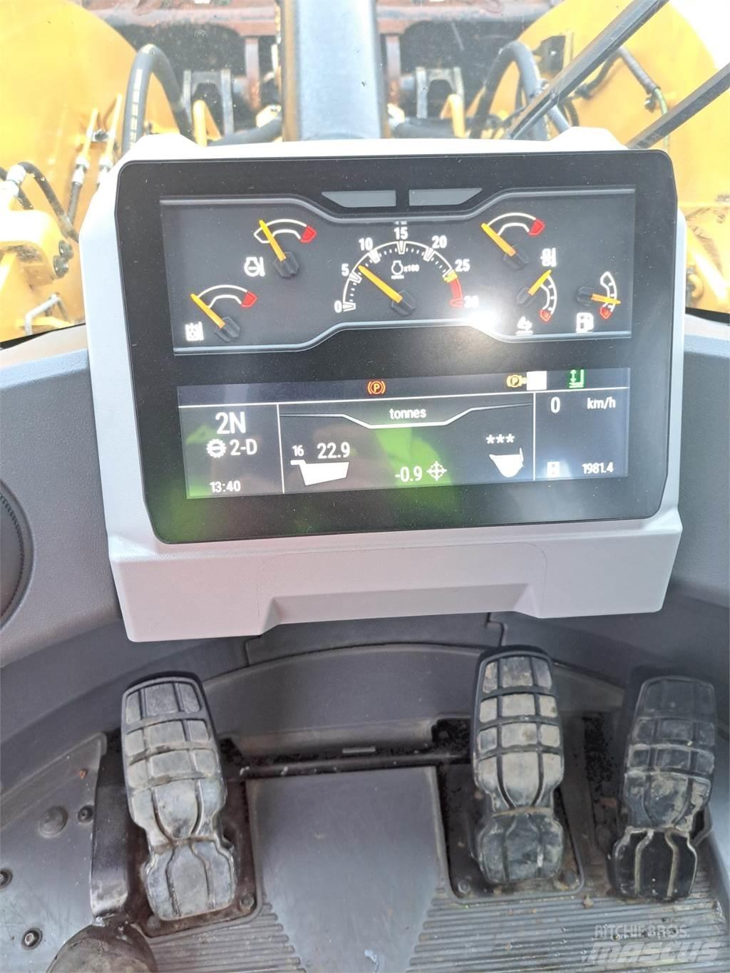 CAT 962 輪胎式裝載機