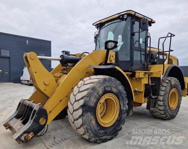 CAT 962M 輪胎式裝載機