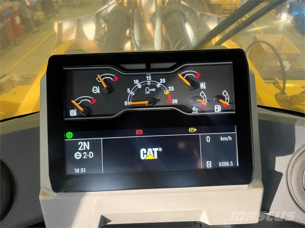 CAT 982 輪胎式裝載機