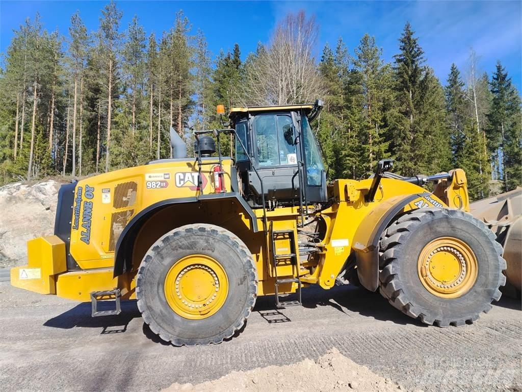 CAT 982XE 輪胎式裝載機