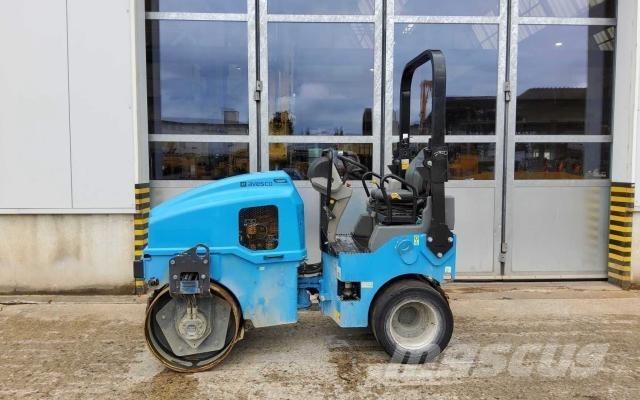 CAT CC2.6 複合式滾壓機