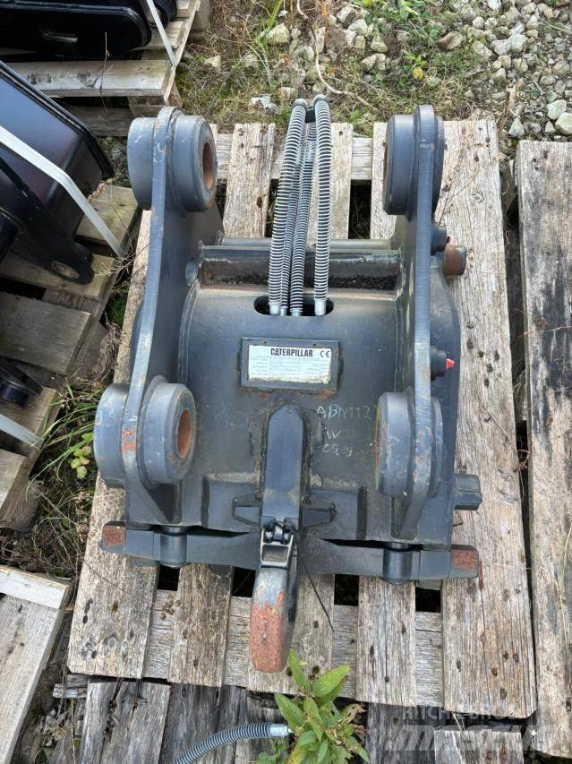 CAT Quick Coupler 反鏟裝載機