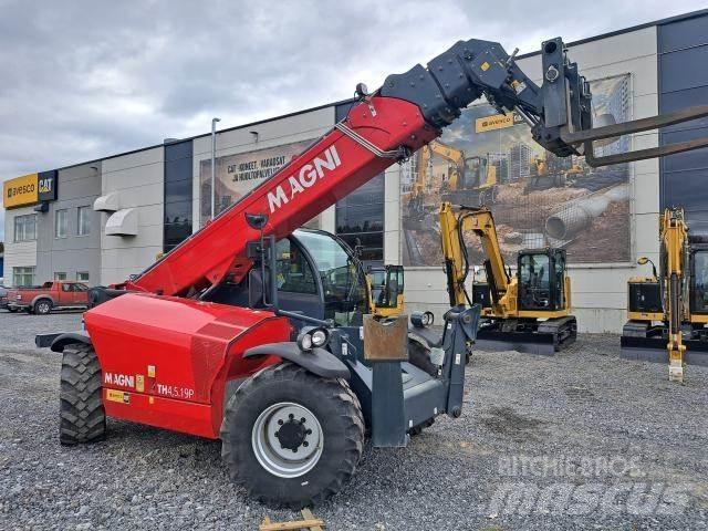 Magni TH4,5.19 伸縮臂操作車