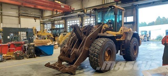 Volvo L120F 輪胎式裝載機