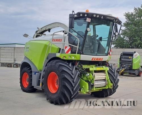 CLAAS Jaguar 930 自走式飼料採集機