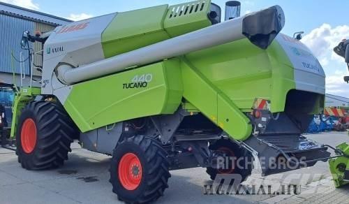 CLAAS Tucano 440 聯合收穫機