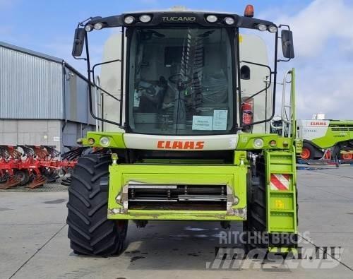 CLAAS Tucano 440 聯合收穫機