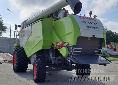 CLAAS Tucano 440 聯合收穫機