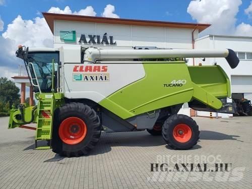 CLAAS Tucano 440 聯合收穫機