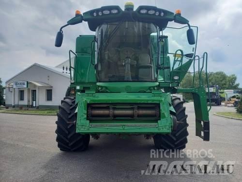John Deere T660 聯合收穫機