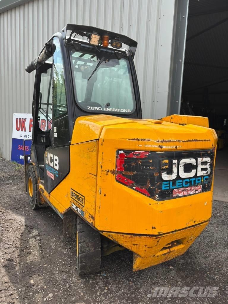 JCB 30-19 E 電動堆高機