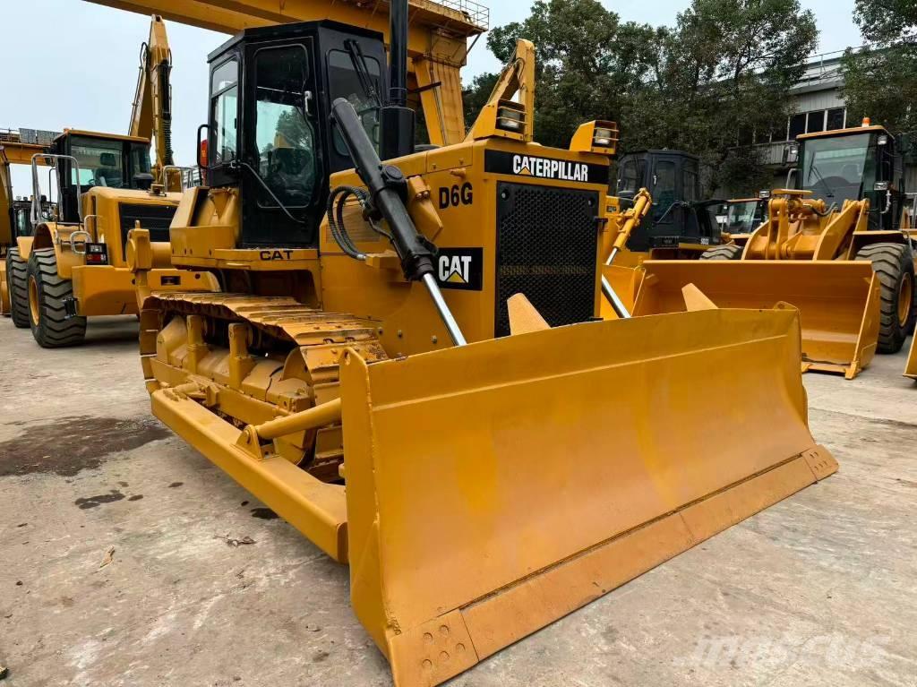 CAT D 6 G 履帶推土機