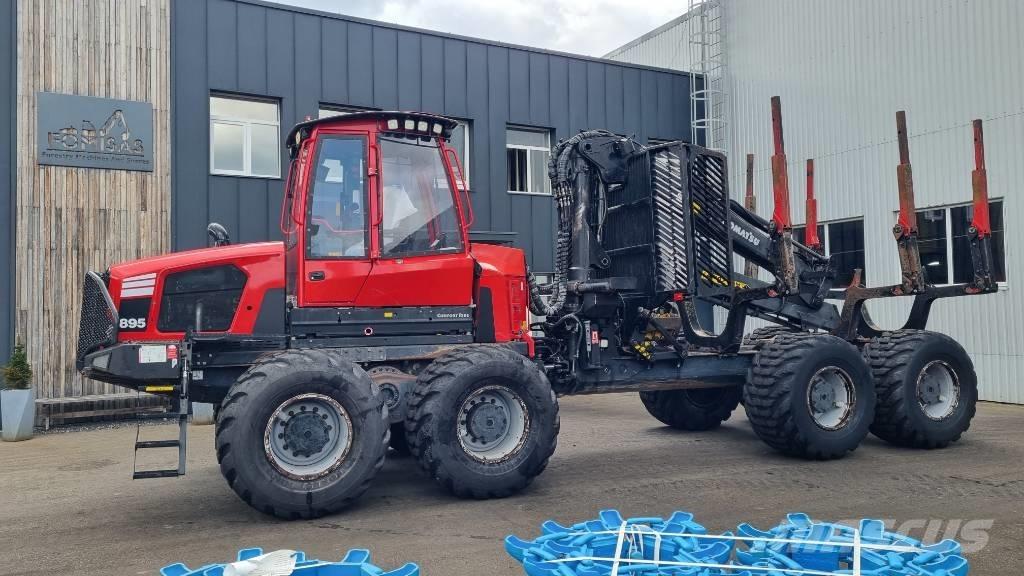 Komatsu 895 集運機