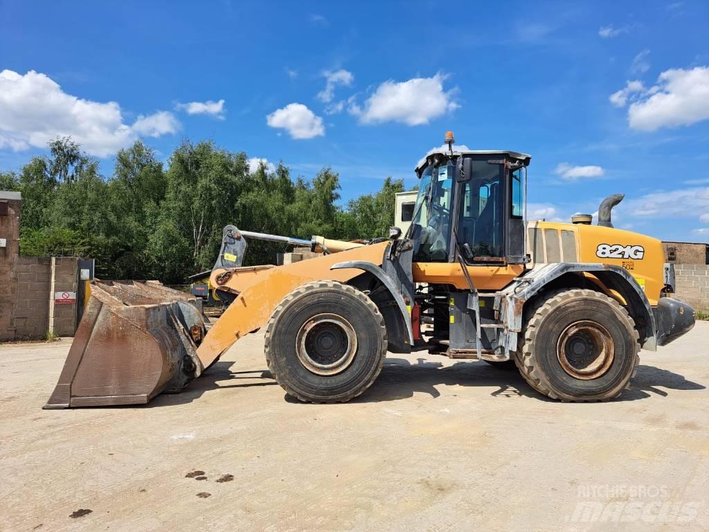 CASE 821 GXR 輪胎式裝載機