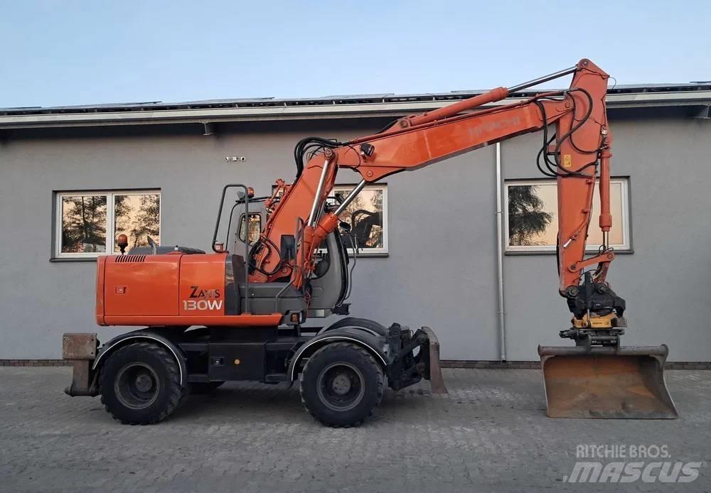 Hitachi ZX 130 W 旋轉式挖土機/掘鑿機/挖掘機