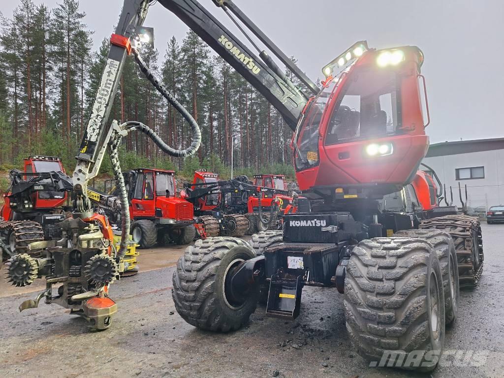 Komatsu 901 XC 收穫機