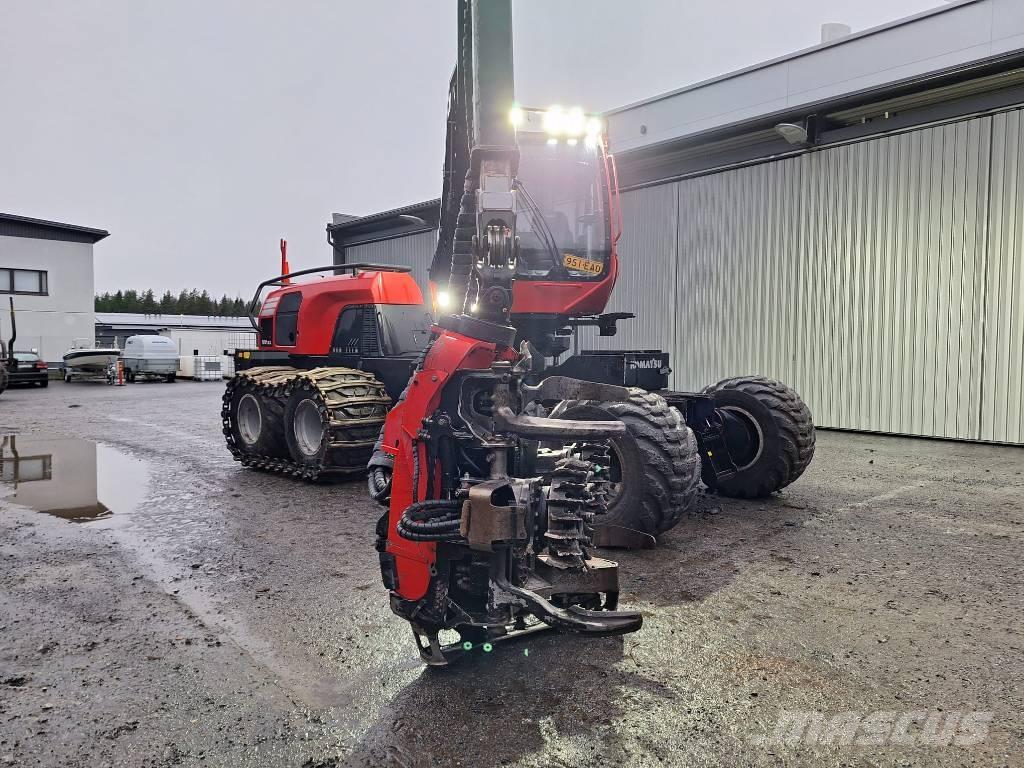 Komatsu 901 XC 收穫機