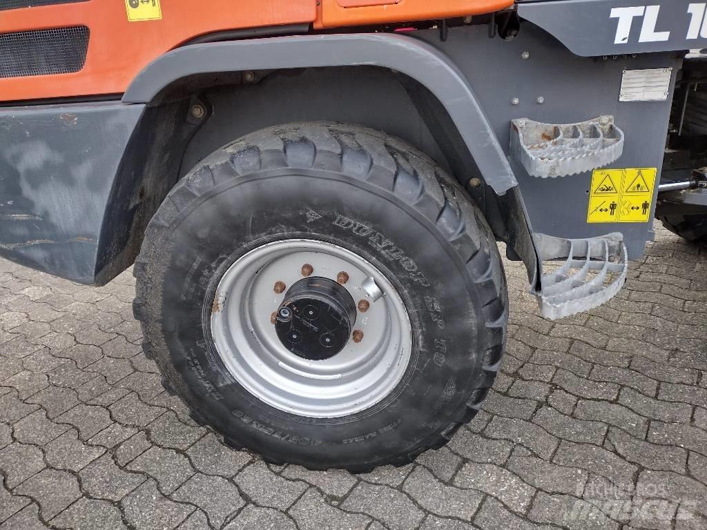 Terex Schaeff TL100 輪胎式裝載機