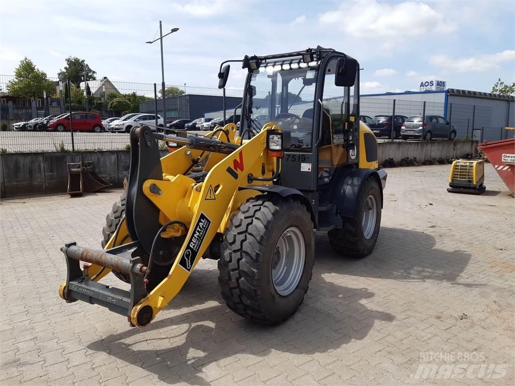 Wacker Neuson WL44 輪胎式裝載機