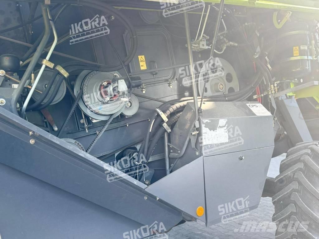 CLAAS Tucano 340 聯合收穫機