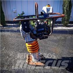 MultiQuip MT 65 H 砸道機/夯實機